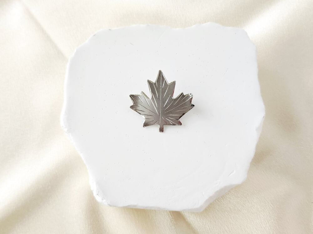 Vintage Bond Boyd Sterling Silver Leaf Brooch Pin Canada 1960s Botanical 925